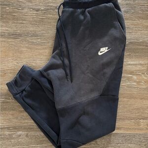 Nike Men's Black Jogger Pants